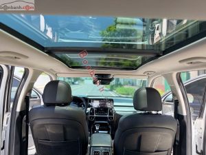 Xe Kia Sorento Premium 2.5 AT 2024