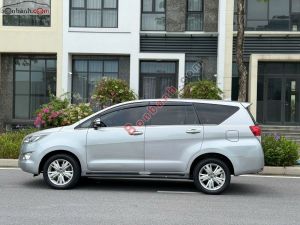 Xe Toyota Innova 2.0V 2017