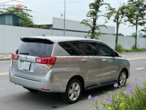 Xe Toyota Innova 2.0V 2017