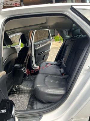 Xe Kia K5 Premium 2.0 AT 2022