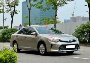 Xe Toyota Camry 2.0E 2015