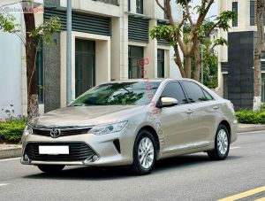 Xe Toyota Camry 2.0E 2015