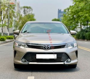 Xe Toyota Camry 2.0E 2015